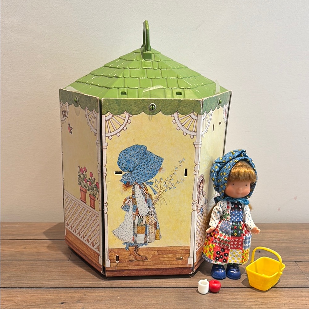 Holly Hobbie Gazebo Playset with Doll